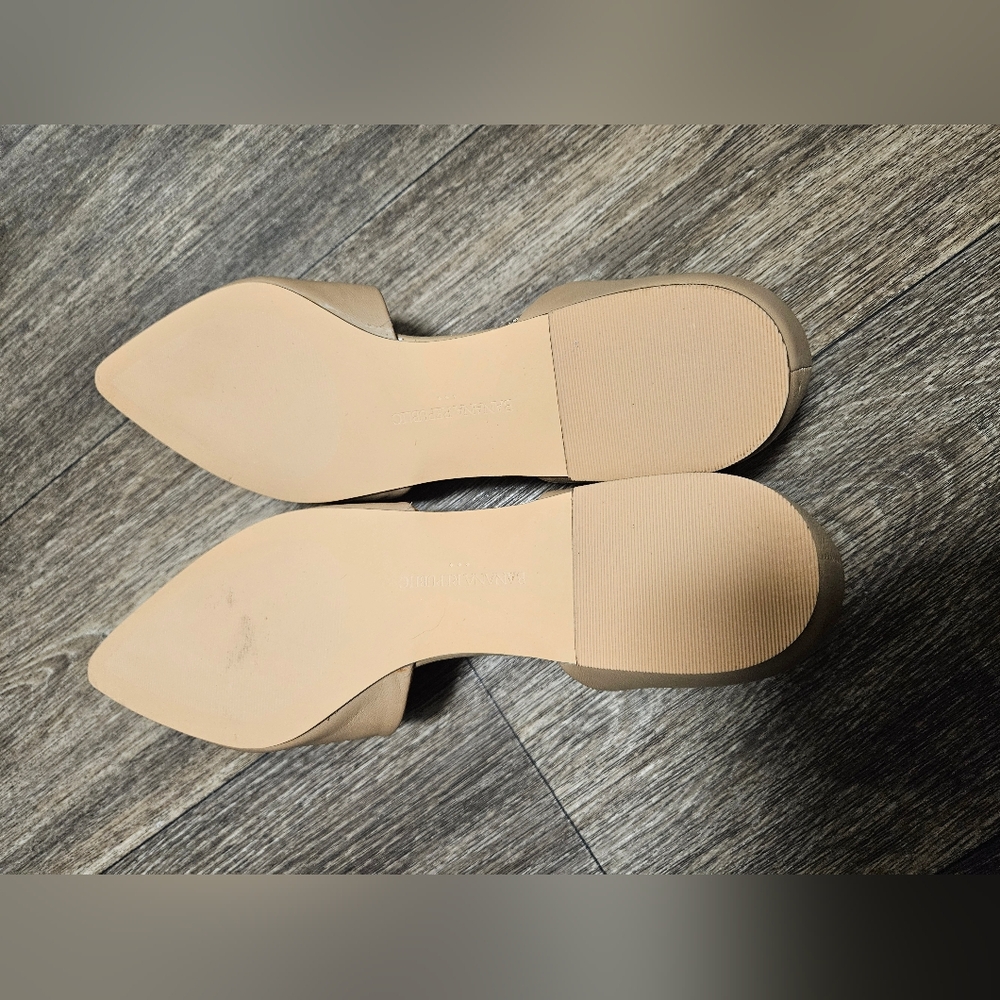 Banana Republic Nude/Tan Pointed-Toe D'Orsay Flats - Picture 4 of 6